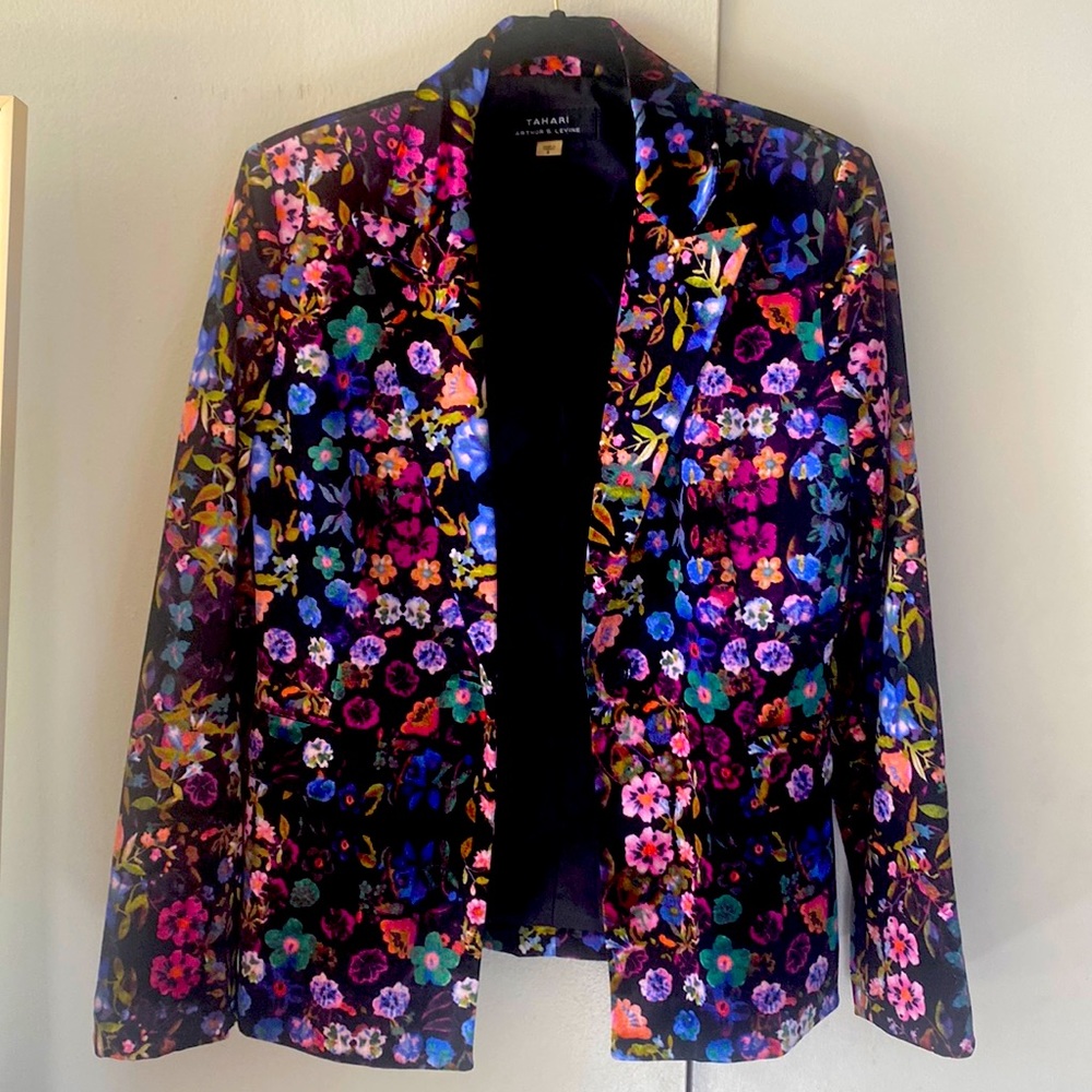 Tahari Flowered Velvet Blazer